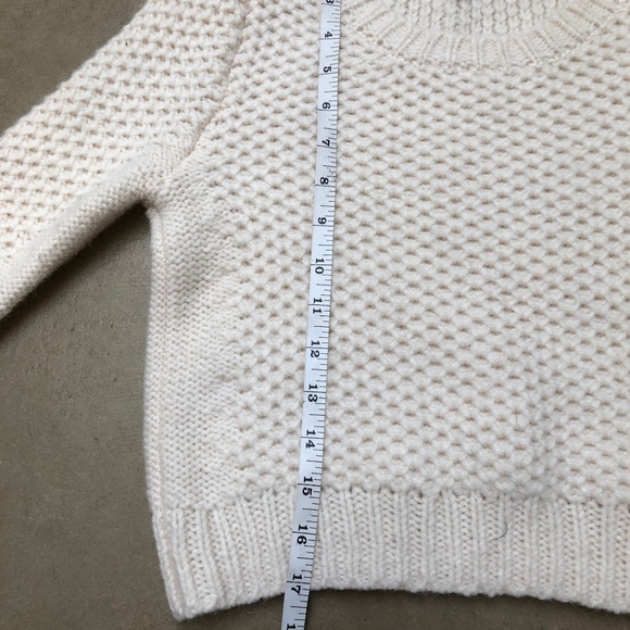 Aritzia Talula Cropped Wool Alpaca Knit Sweater - Picture 13 of 13
